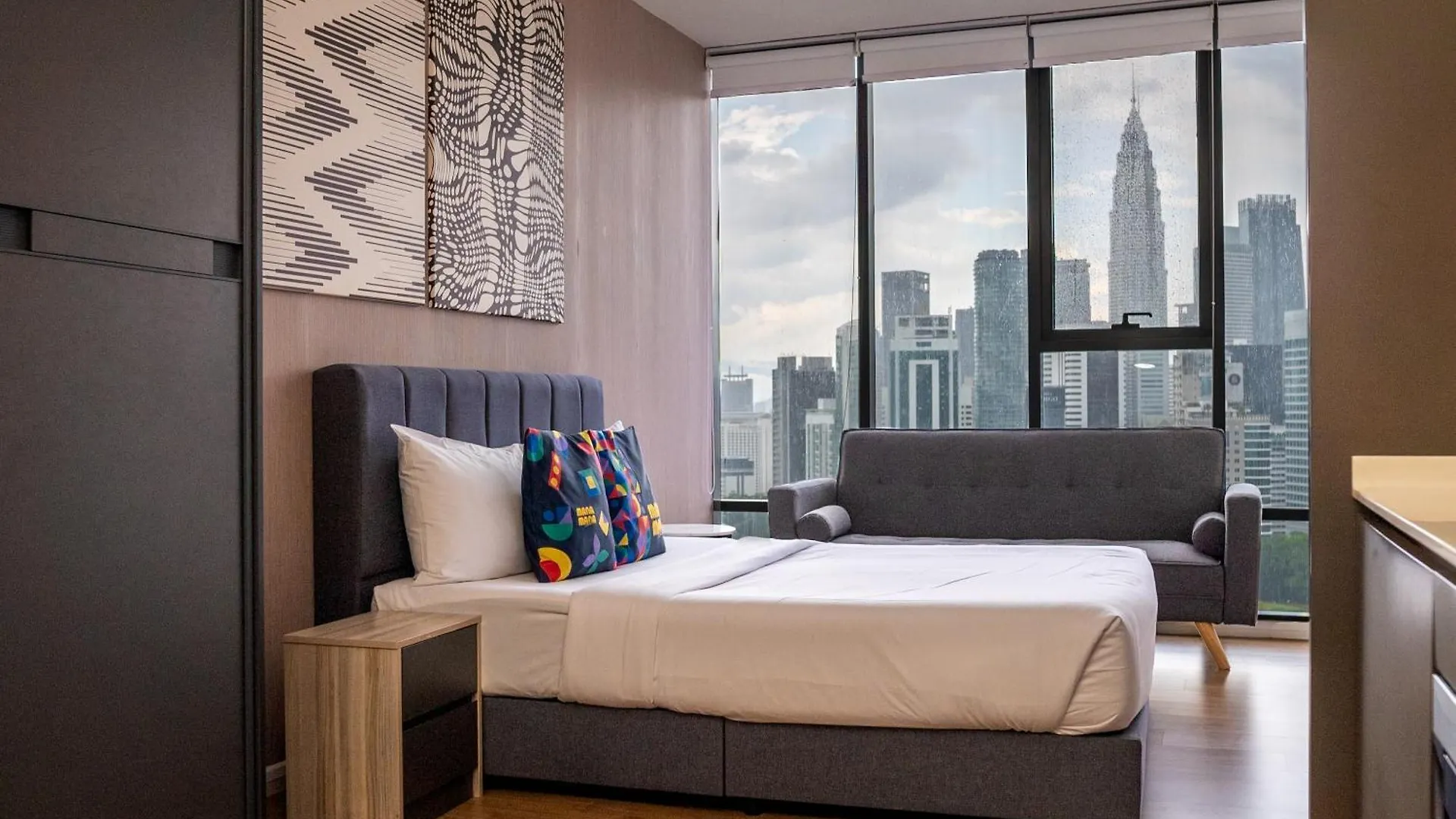 Ceylonz Klcc By Mana-Mana Aparthotel Kuala Lumpur